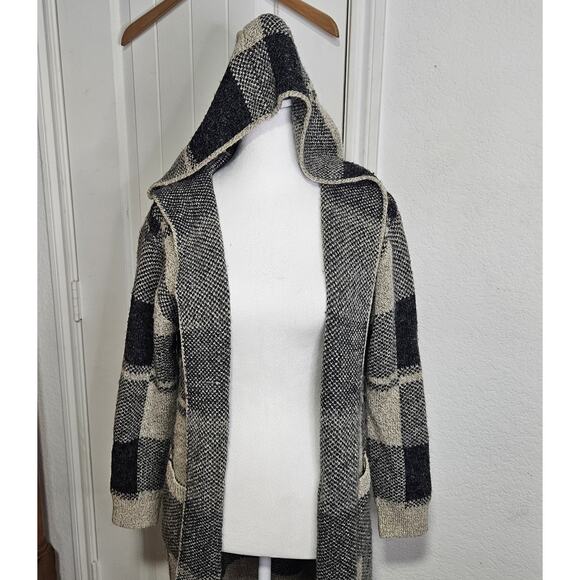 Black & Tan Knit Plaid Duster Cardigan With Hood - Picture 5 of 11